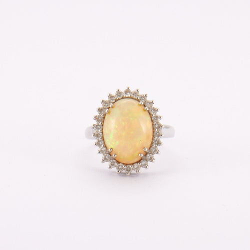 Bague 52 Bague opale, diamants 58 Facettes