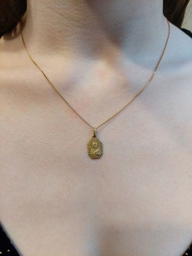 Accessoire Médaille Sainte Thérèse de Lisieux 58 Facettes 080121