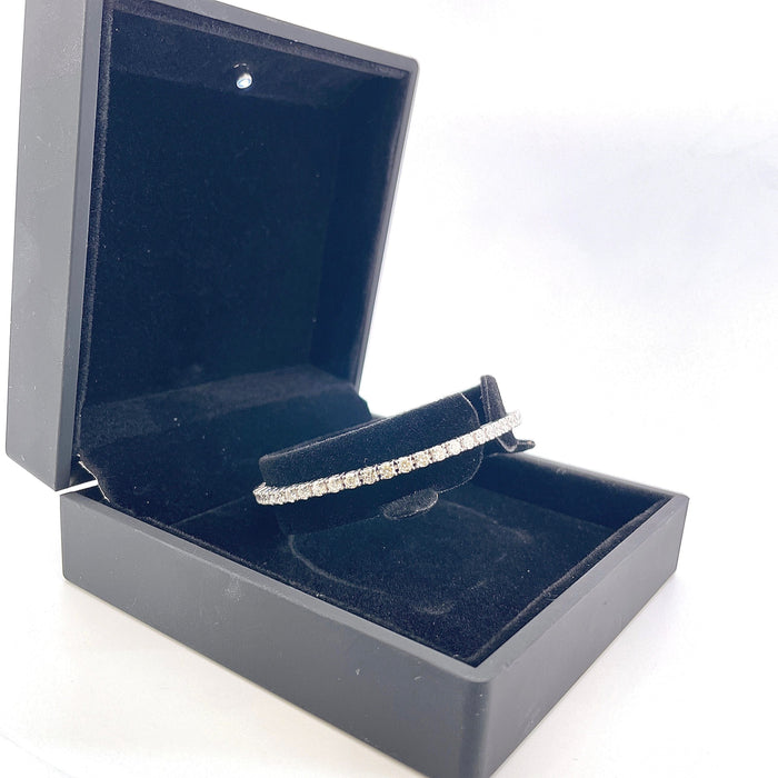Bracelet Bracelet rivière de diamants 5,50 carats 58 Facettes