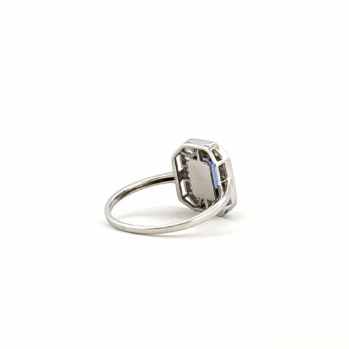 Bague 55 Bague en or blanc 18 carats , tanzanite et diamants baguettes 58 Facettes