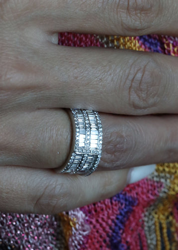Bague Bague Zigzag Or blanc et Diamants 58 Facettes RNG2648