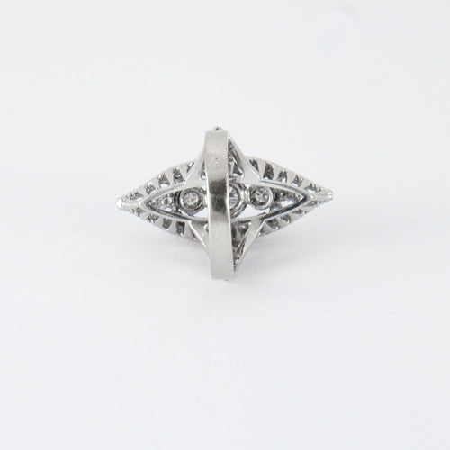 Bague 48 Bague Navette diamants 58 Facettes