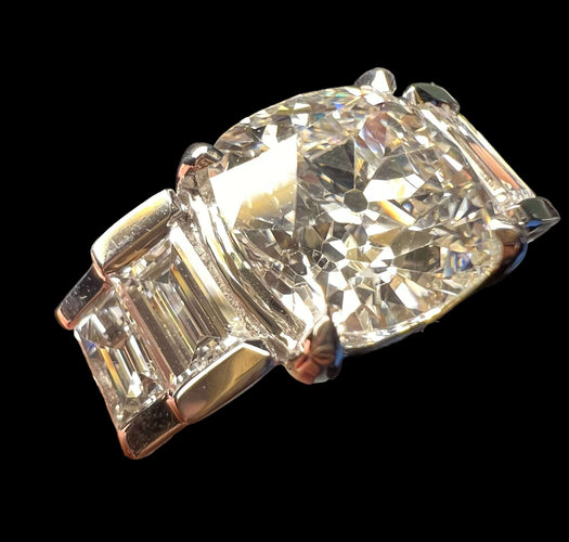 Bague 53 Bague diamant coussin 2.47 carat 58 Facettes BB18