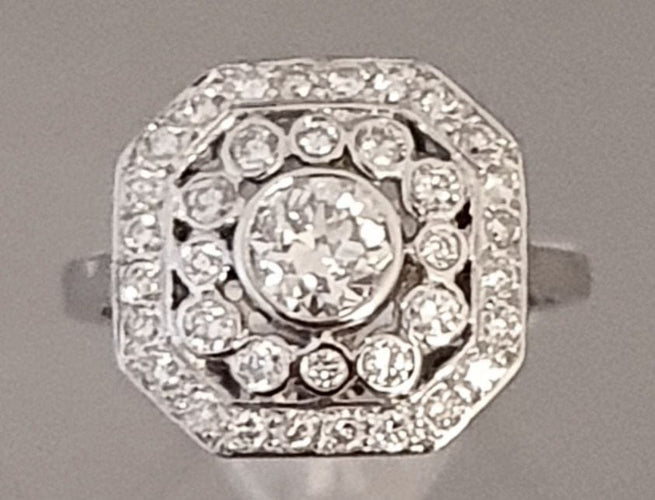 Bague 53.5 Bague Style Art Déco Octogonale Diamants Or Blanc 58 Facettes R 1656