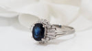 Ring White gold ring, oval sapphire and brilliant and trapezoid diamonds 58 Facettes 31010