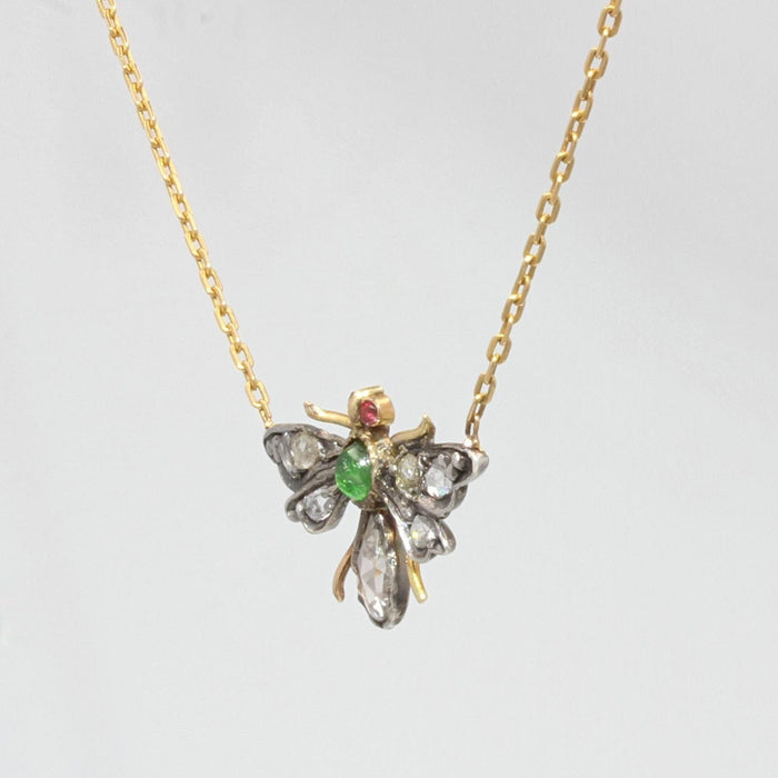 Collier Collier ancien abeille en diamants émeraude et rubis 58 Facettes 20-622