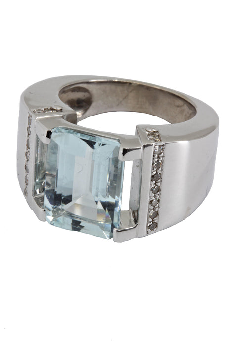 Bague 55 Bague moderne Aigue-marine et diamants 58 Facettes