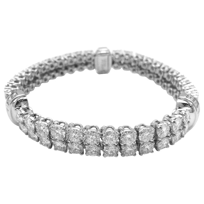 Bracelet Cartier lines bracelet, “Calypso” model in platinum and diamonds. 58 Facettes 24877