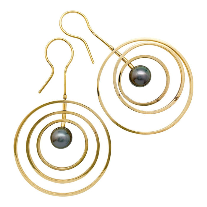 Boucles d'oreilles Boucles d'oreilles pendantes "Galaxie" en or jaune et perles. 58 Facettes 30551