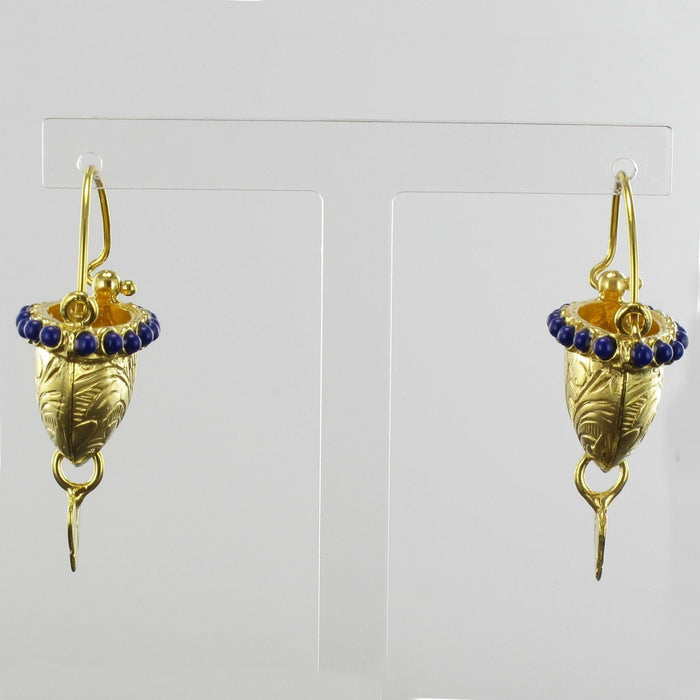 Boucles d'oreilles Boucles d'oreilles Paniers de vermeil et perles bleues 58 Facettes EO032