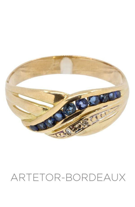 Modern sapphires and diamonds ring