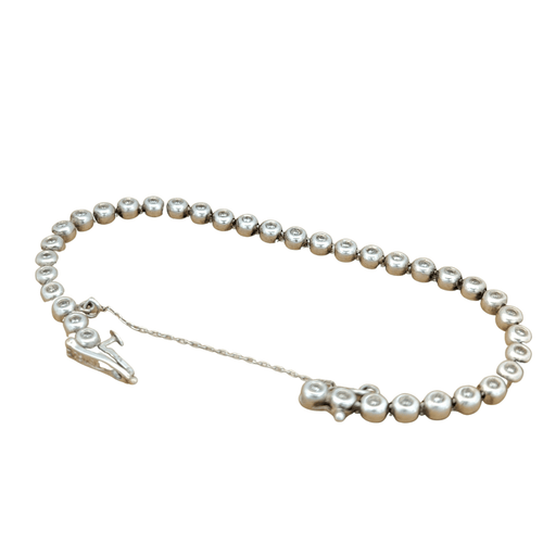 Bracelet Bracelet en or blanc et diamants 58 Facettes 16001