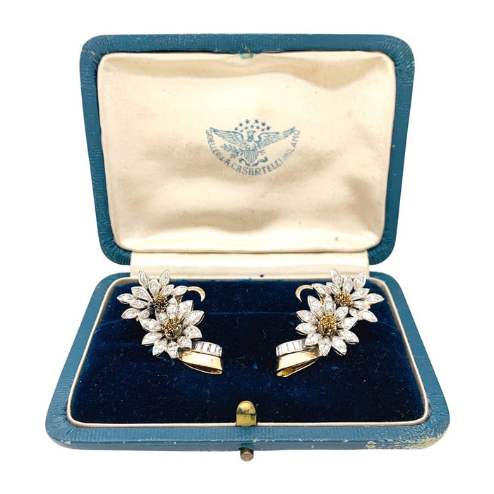 Boucles d'oreilles Boucles d'oreilles, "Edelweiss", en or jaune, platine et diamants. 58 Facettes 29984