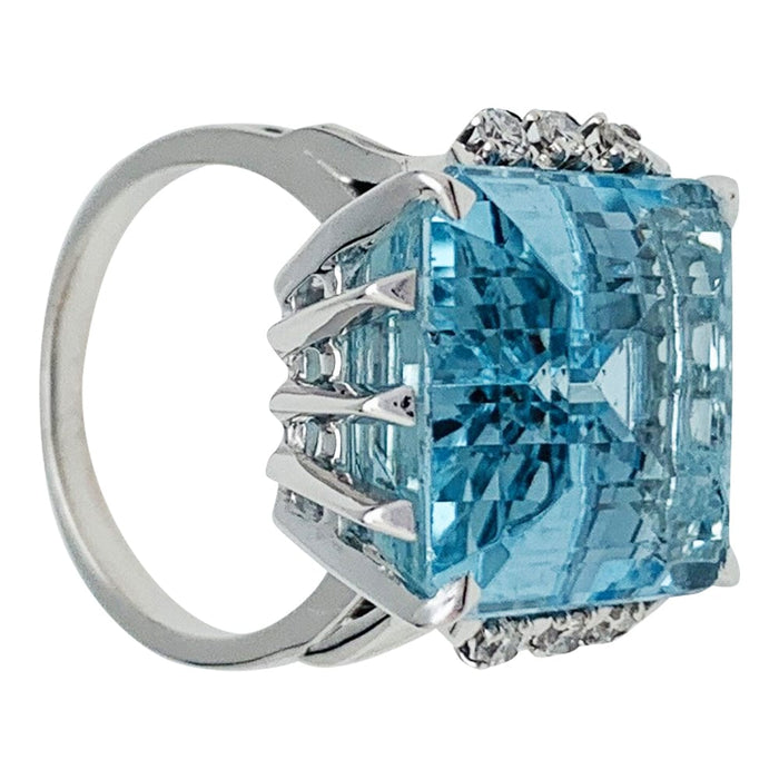 Bague 53 Bague Aigue Marine, or blanc et diamants. 58 Facettes 30601