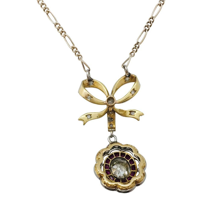 Collier Pendentif en or et platine, rubis et diamant taille ancienne. 58 Facettes 29216