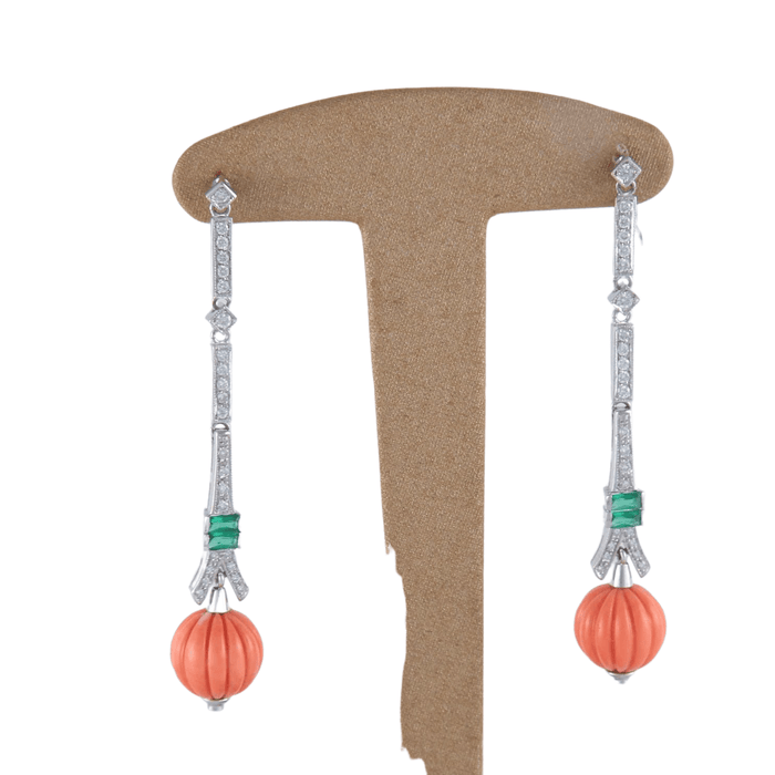 Boucles d'oreilles Boucles d'oreilles en or, émeraude et corail gadronné 58 Facettes