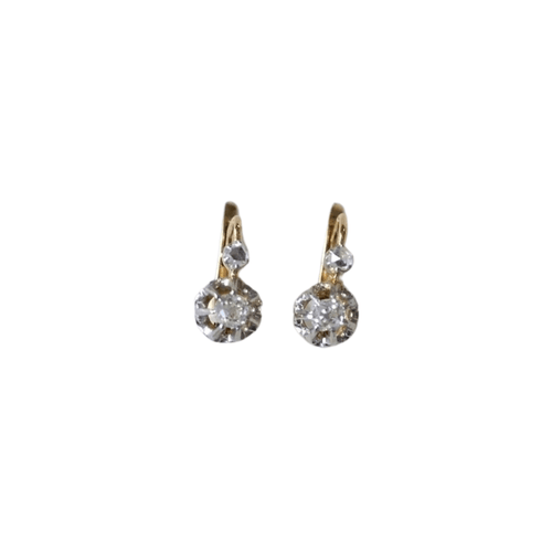Boucles d'oreilles Dormeuses anciennes diamants 0.50 Ct 58 Facettes