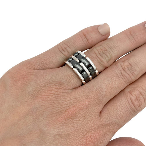 Ring 59 Chanel "Ultra" large model ring in white gold and black ceramic. 58 Facettes 30388