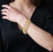 Bracelet Bracelet vintage ajouré de fils et torsade d'or 58 Facettes 21-165