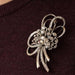 Brooch Brooch Diamond pendant wreath of flowers 58 Facettes 16-147