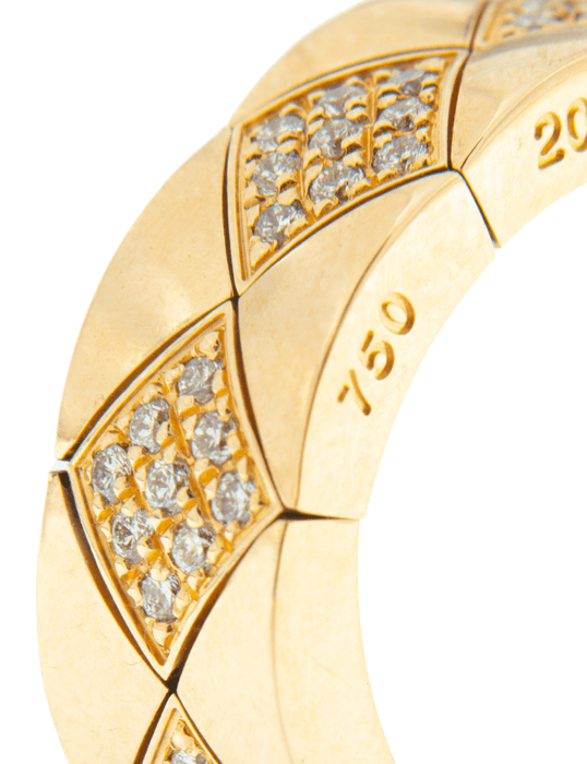 Chanel - Bague Matelassée en or jaune et diamants