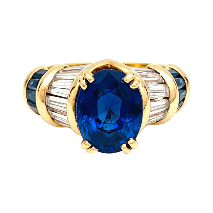 Boucheron ring in yellow gold, sapphires and diamonds. second hand
